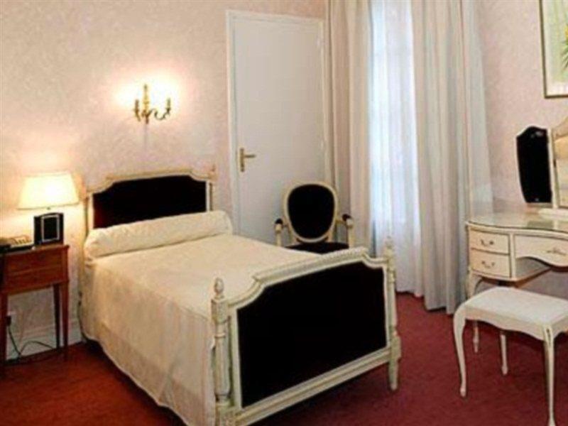 Oceania L'Hotel De France Nantes Exteriör bild